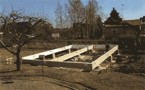 Balkgrund på ett hus
